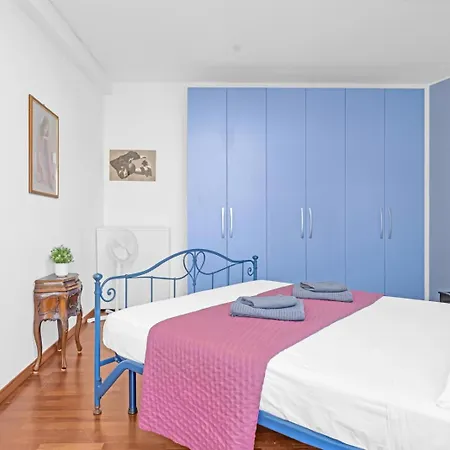 Apartment Rooffive Duomo Mailand